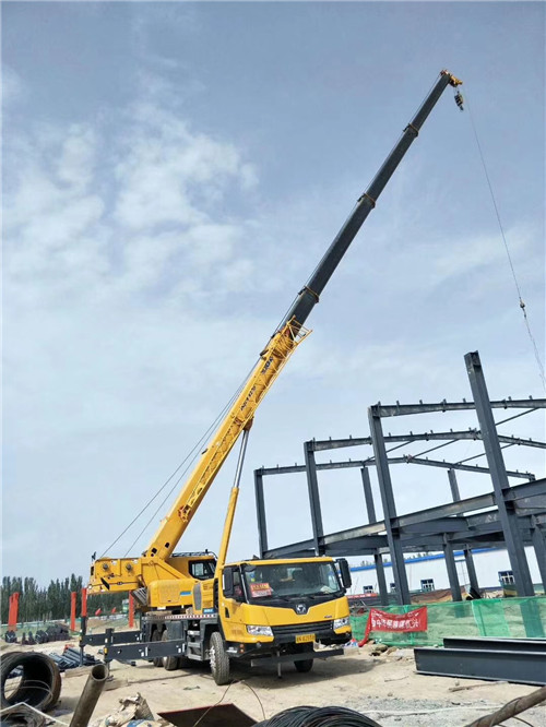 迎江区超高层建筑钢结构吊装案例